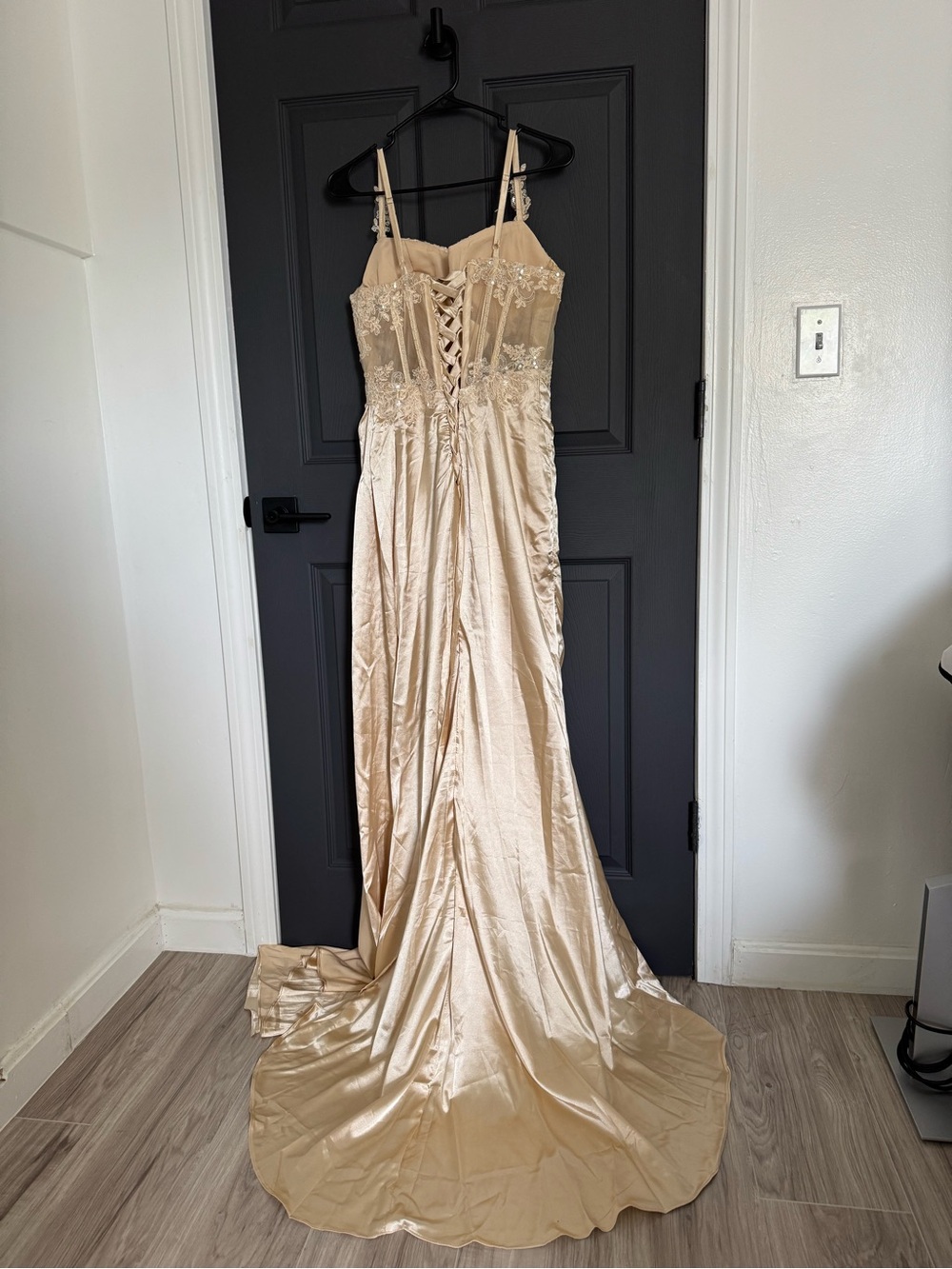 Champagne Mermaid Gown with Corset Lace Bodice - Size 10 NWOT - Picture 5 of 8